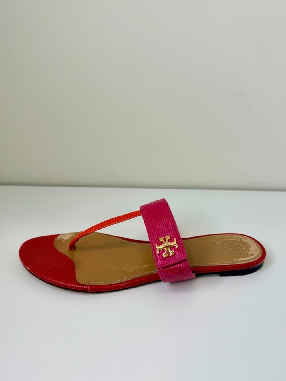 Tory Burch Kira Thong Sandals Tejus Embossed Leather Size 9.5 vacation summer - Picture 2 of 15
